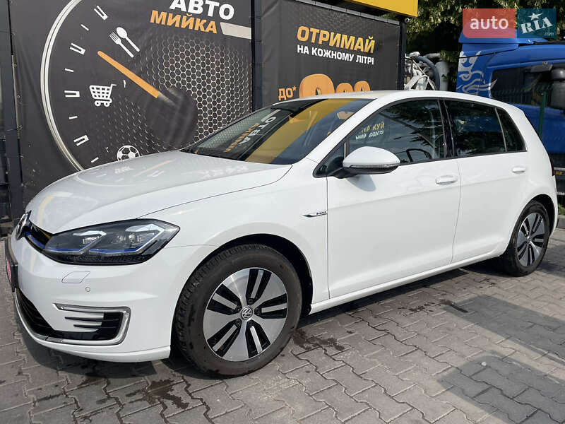 Хетчбек Volkswagen e-Golf 2020 в Дніпрі