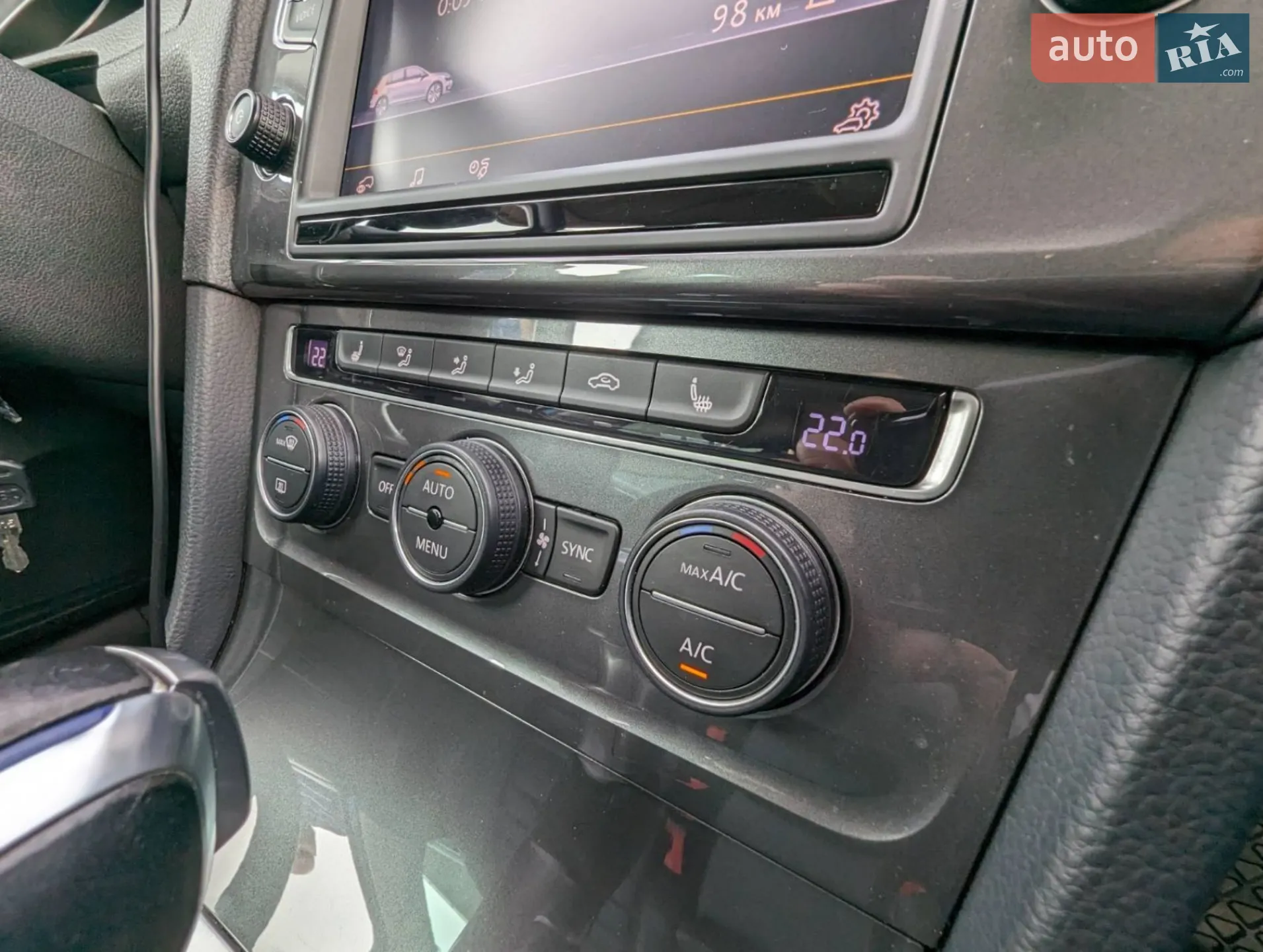 Volkswagen e-Golf 2015 VIN WVWZZZAUZFW912034 фото оголошення 8 з 32