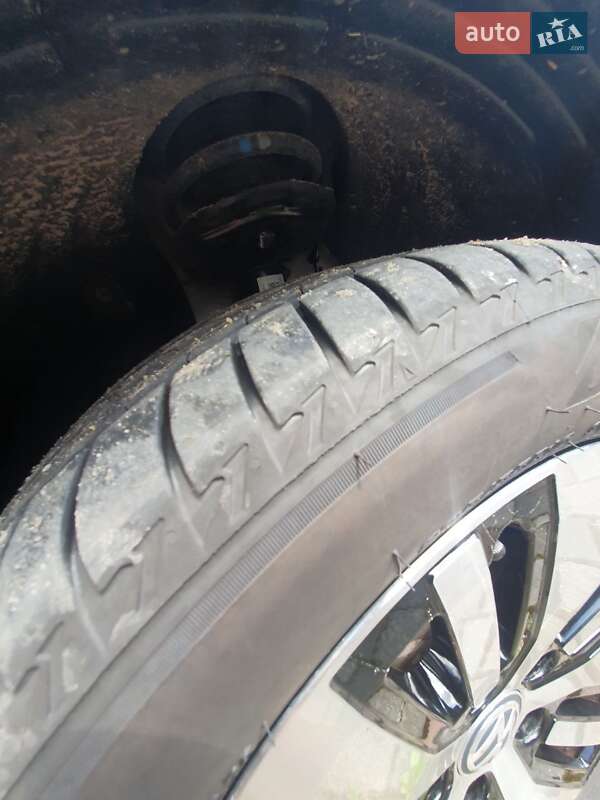 Хэтчбек Volkswagen e-Golf 2018 в Стрые фото 15 Хэтчбек Volkswagen e-Golf 2018 в Стрые