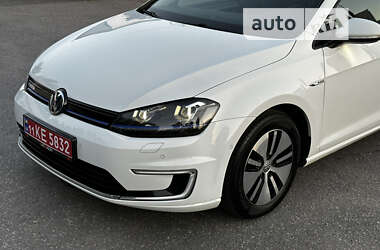 Хетчбек Volkswagen e-Golf 2016 в 