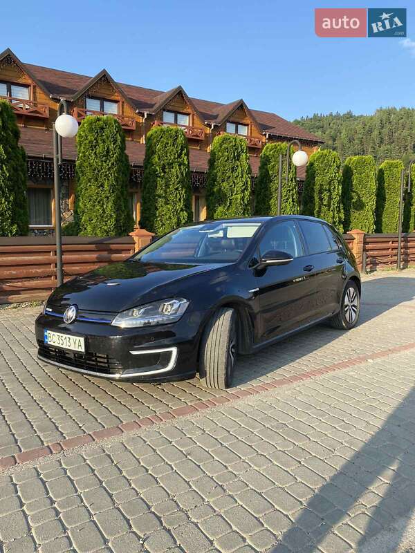 Хэтчбек Volkswagen e-Golf 2015 в Старом Самборе
