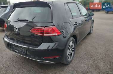 Хетчбек Volkswagen e-Golf 2020 в 