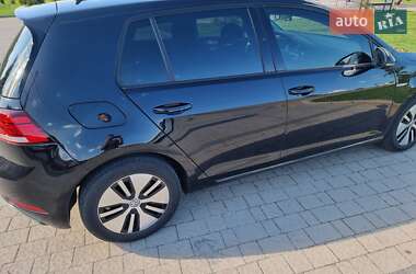 Хэтчбек Volkswagen e-Golf 2017 в Львове