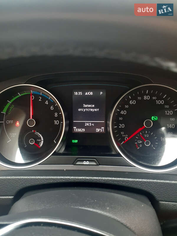 Хетчбек Volkswagen e-Golf 2014 в Мукачевому