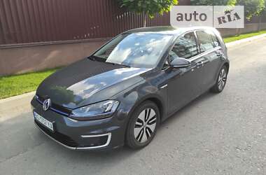 Хетчбек Volkswagen e-Golf 2015 в Умані