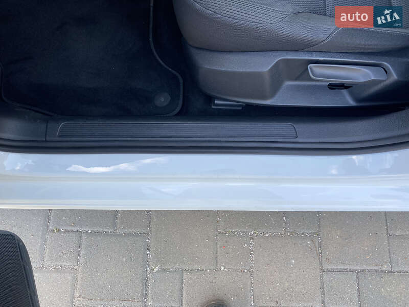 Хетчбек Volkswagen e-Golf 2019 в Миколаєві