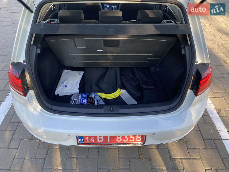 Хетчбек Volkswagen e-Golf 2019 в Миколаєві