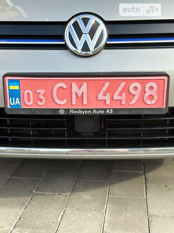 Хетчбек Volkswagen e-Golf 2017 в Луцьку