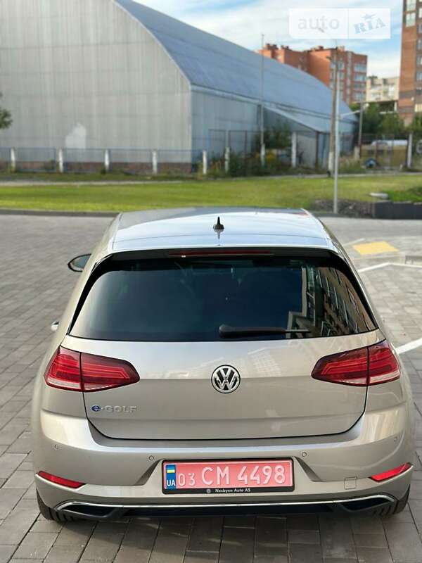 Хетчбек Volkswagen e-Golf 2017 в Луцьку