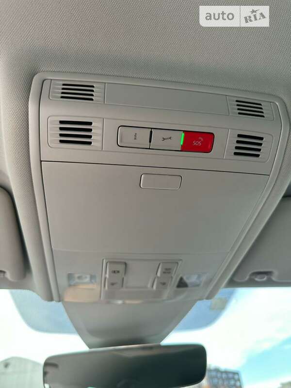 Хетчбек Volkswagen e-Golf 2017 в Луцьку