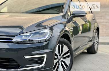 Хэтчбек Volkswagen e-Golf 2020 в 