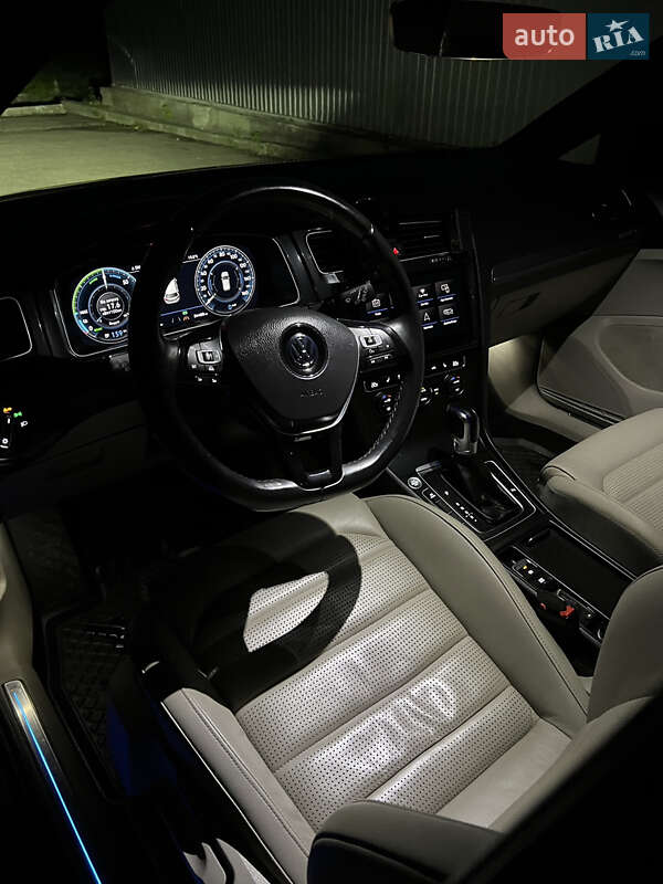 Хетчбек Volkswagen e-Golf 2017 в Бердичеві