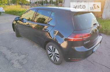 Хетчбек Volkswagen e-Golf 2015 в Харкові