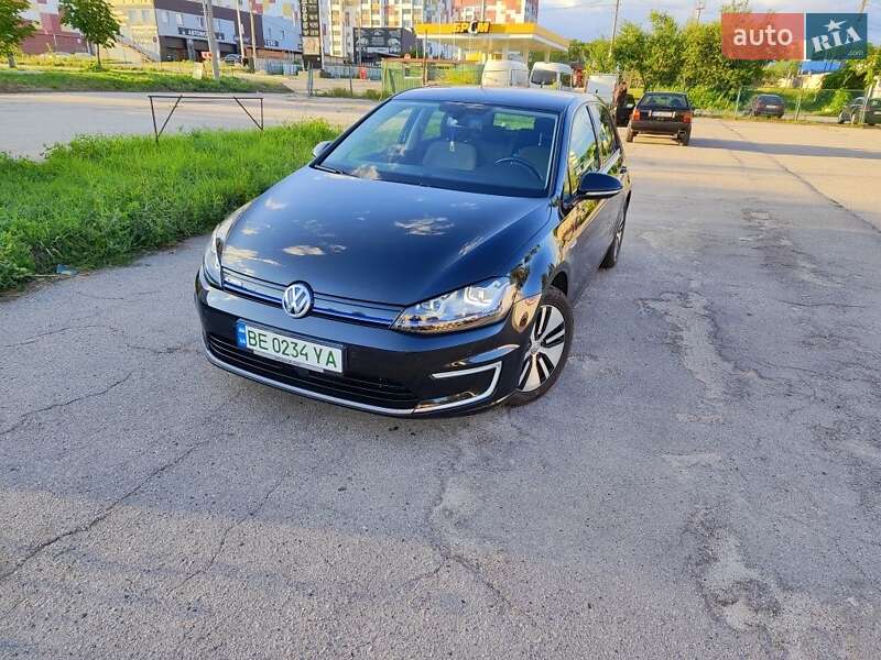 Хетчбек Volkswagen e-Golf 2015 в Харкові