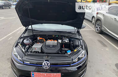 Хэтчбек Volkswagen e-Golf 2014 в Ивано-Франковске