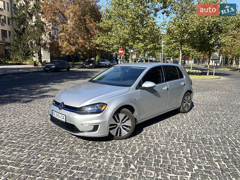 Volkswagen e-Golf 2014