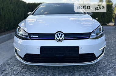 Хэтчбек Volkswagen e-Golf 2015 в Днепре