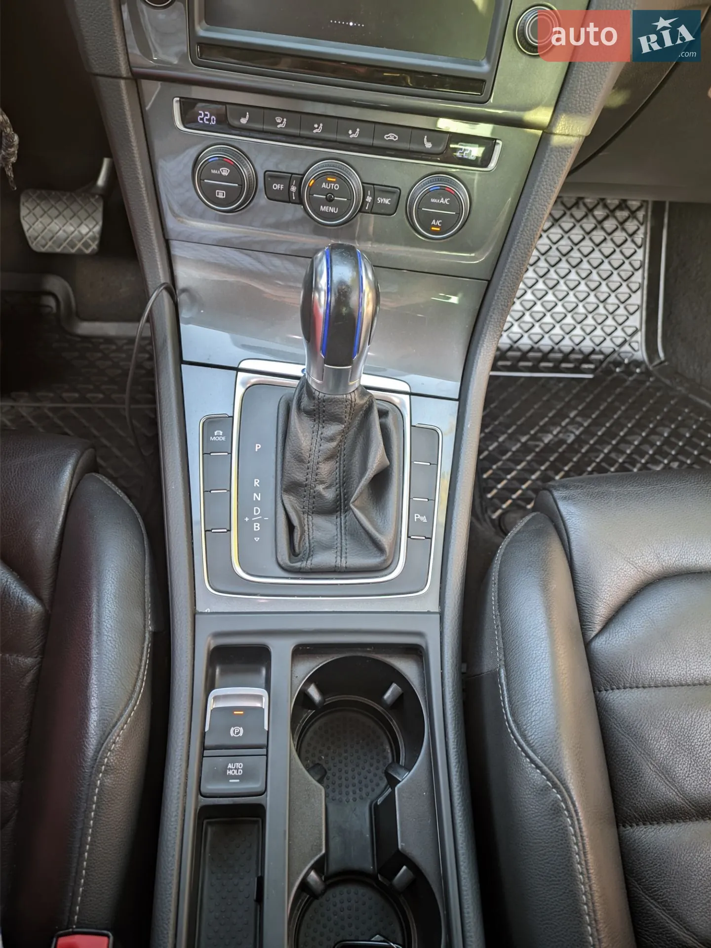 Volkswagen e-Golf 2015 VIN WVWZZZAUZFW912034 фото оголошення 14 з 32