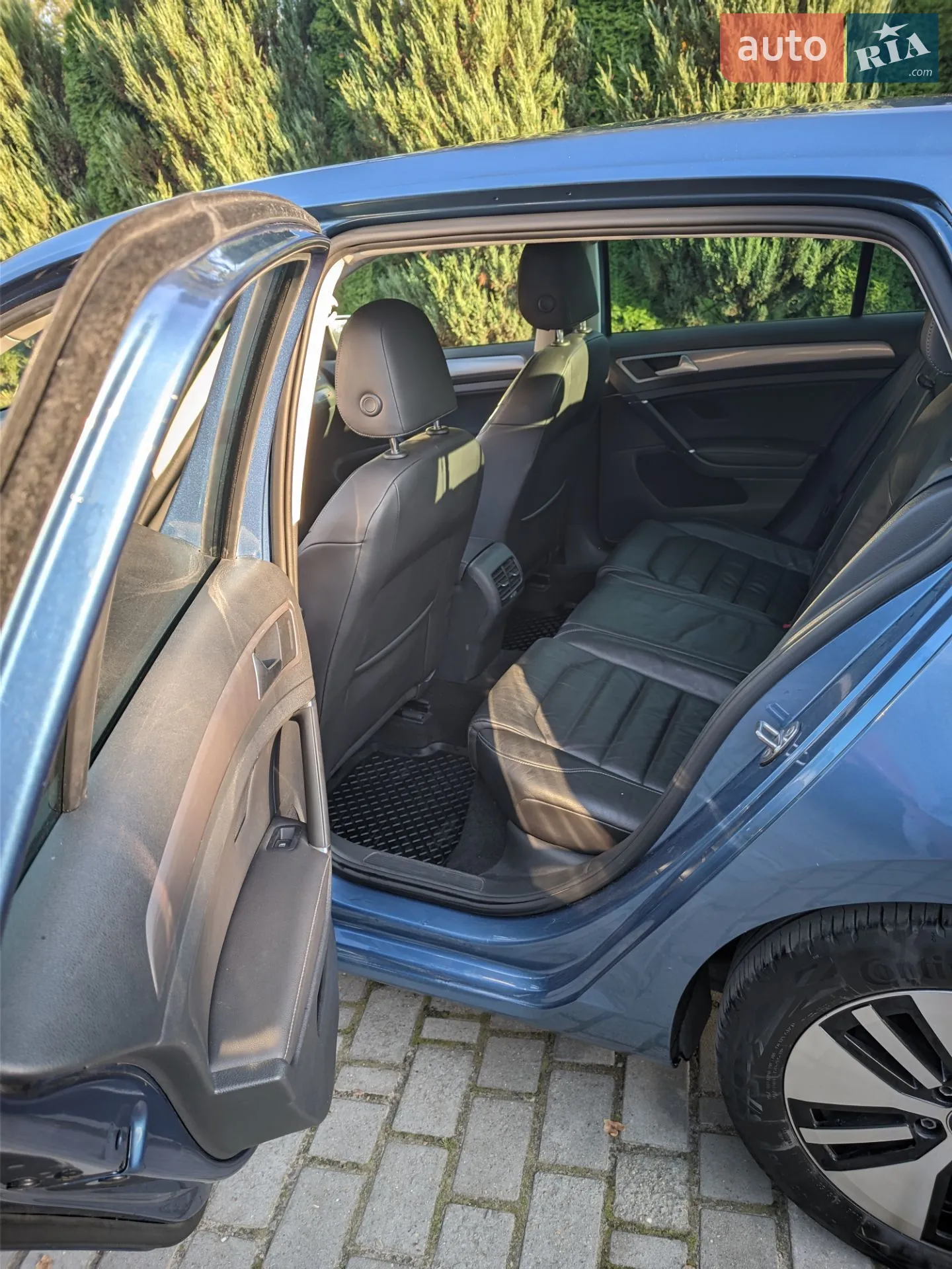 Volkswagen e-Golf 2015 VIN WVWZZZAUZFW912034 фото оголошення 17 з 32