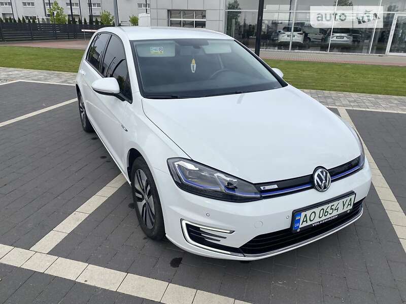 Хэтчбек Volkswagen e-Golf 2019 в Ужгороде