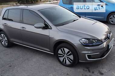 Хетчбек Volkswagen e-Golf 2015 в Первомайську