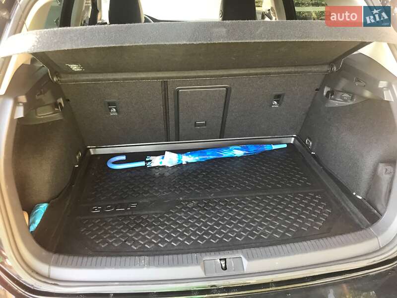 Хэтчбек Volkswagen e-Golf 2019 в Голованевске фото 24 Хэтчбек Volkswagen e-Golf 2019 в Голованевске