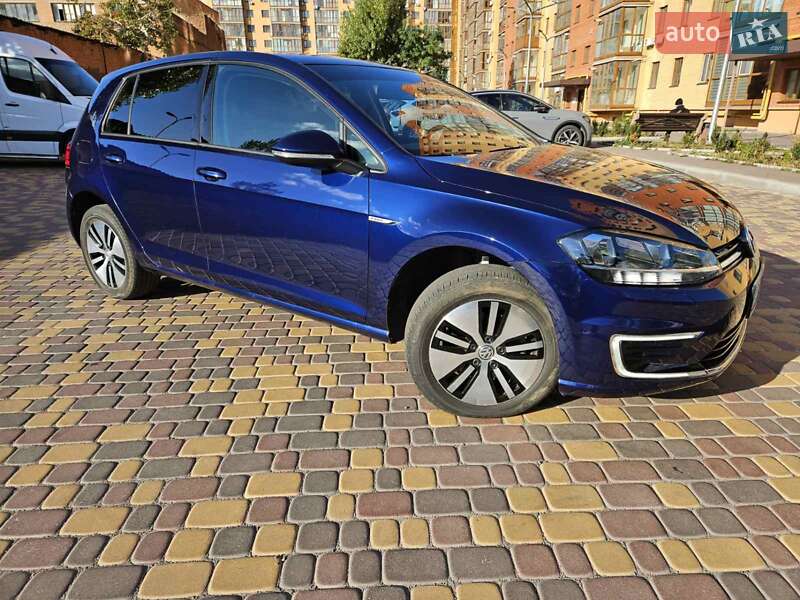 Хетчбек Volkswagen e-Golf 2019 в Вінниці