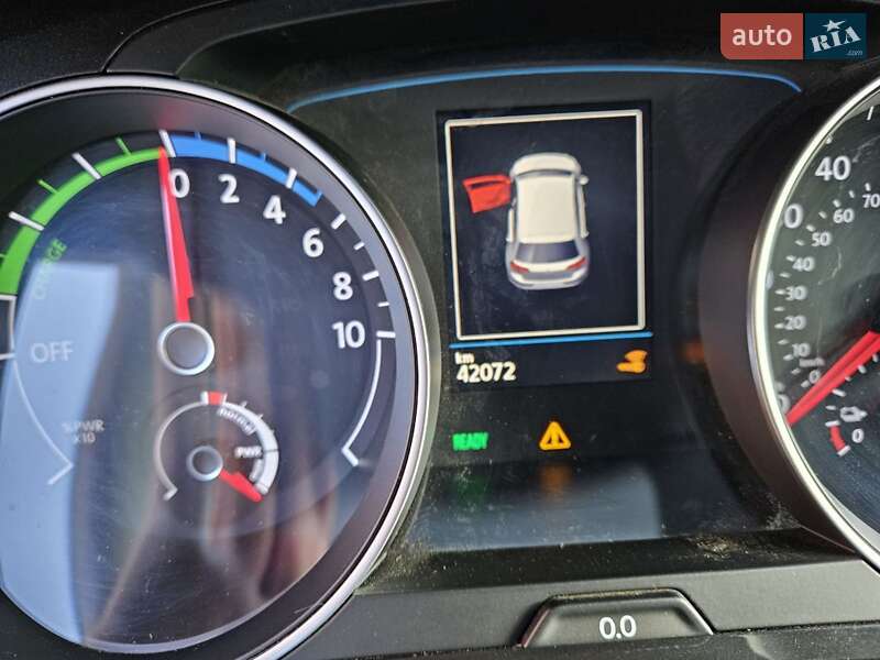 Хетчбек Volkswagen e-Golf 2019 в Вінниці