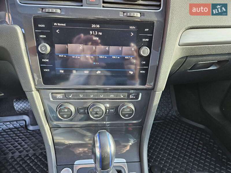 Хетчбек Volkswagen e-Golf 2019 в Вінниці