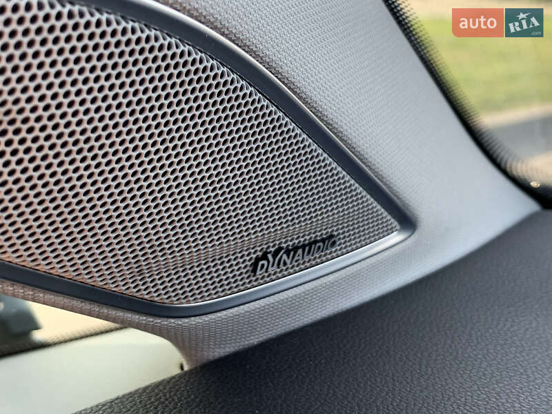 Хетчбек Volkswagen e-Golf 2015 в Львові