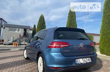 Хетчбек Volkswagen e-Golf 2015 в Городку