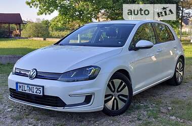 Хетчбек Volkswagen e-Golf 2015 в Дрогобичі