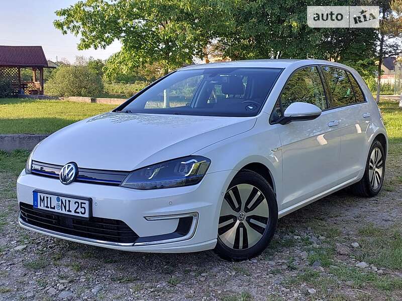 Volkswagen e-Golf 2015