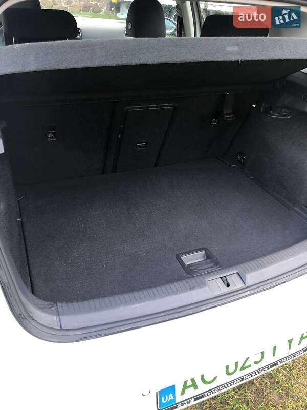 Хетчбек Volkswagen e-Golf 2019 в Камені-Каширському