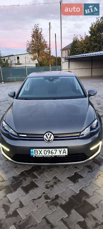 Хетчбек Volkswagen e-Golf 2017 в Хмельницькому