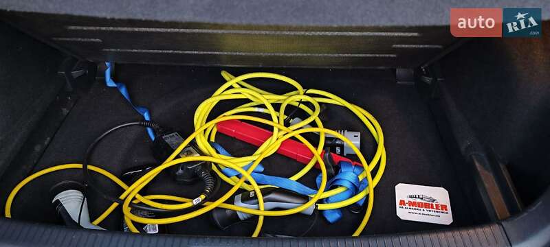 Хетчбек Volkswagen e-Golf 2017 в Хмельницькому