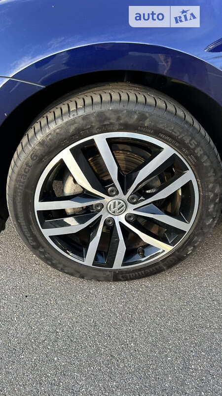 Хетчбек Volkswagen e-Golf 2018 в Києві