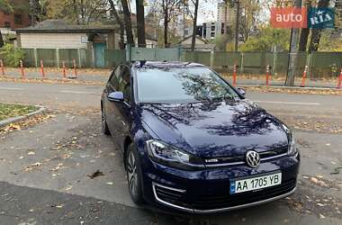 Хэтчбек Volkswagen e-Golf 2019 в Киеве