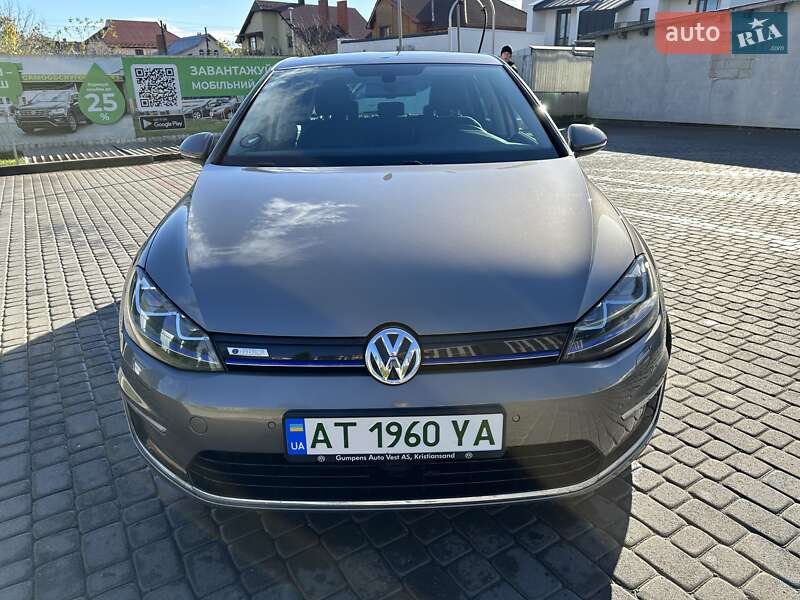 Хэтчбек Volkswagen e-Golf 2016 в Ивано-Франковске