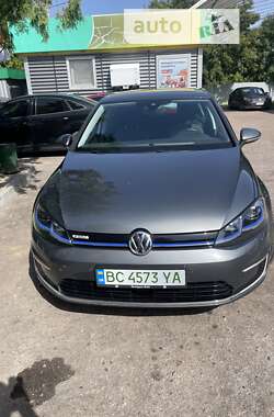 Хетчбек Volkswagen e-Golf 2017 в Львові