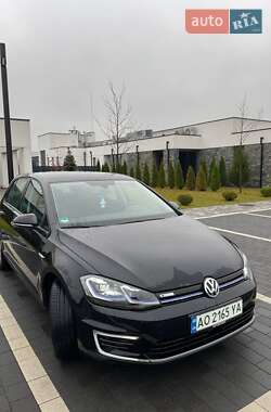 Хэтчбек Volkswagen e-Golf 2020 в 