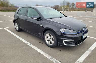 Хэтчбек Volkswagen e-Golf 2014 в Запорожье