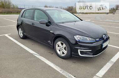 Хэтчбек Volkswagen e-Golf 2014 в Запорожье