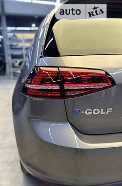 Хэтчбек Volkswagen e-Golf 2014 в Черновцах