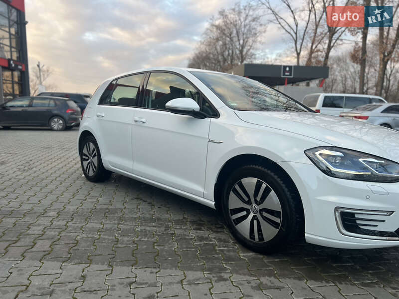 Хэтчбек Volkswagen e-Golf 2020 в Новоселице