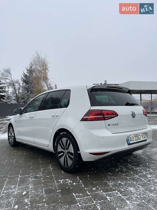 Хетчбек Volkswagen e-Golf 2014 в Ужгороді
