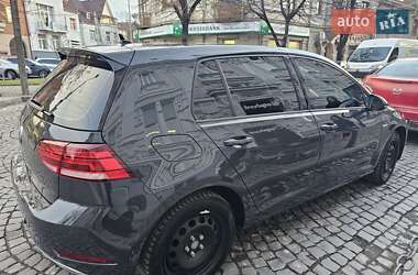 Хэтчбек Volkswagen e-Golf 2018 в 