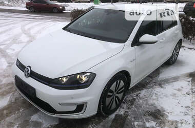 Хэтчбек Volkswagen e-Golf 2015 в Житомире