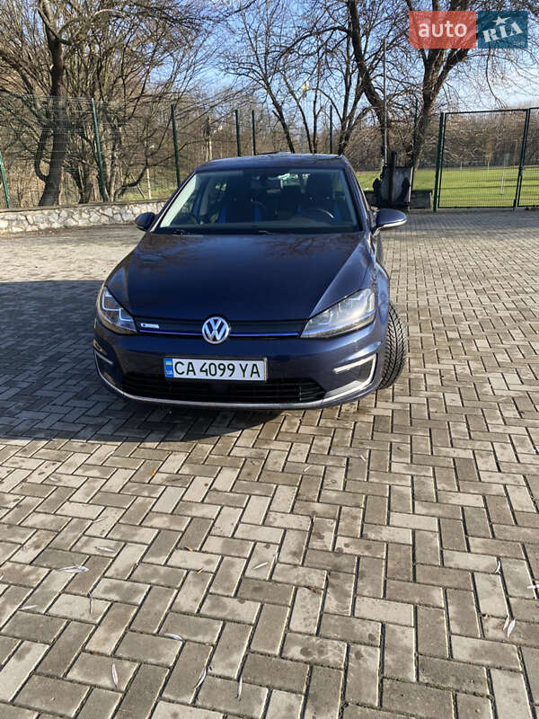Хетчбек Volkswagen e-Golf 2015 в Кам'янці