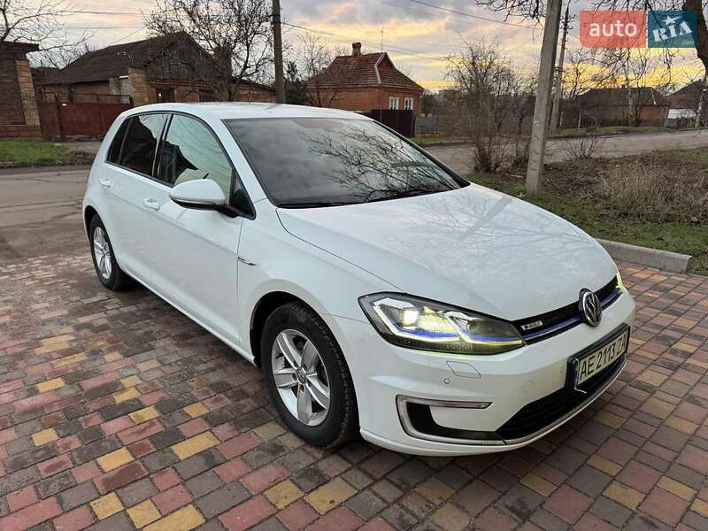 Volkswagen e-Golf 2017